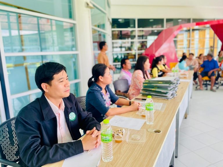 สำนักงานการปฏิรูปที่ดินเพื่อเกษตรกรรม มอบเอกสารสิทธิ์ ส.ป.ก.