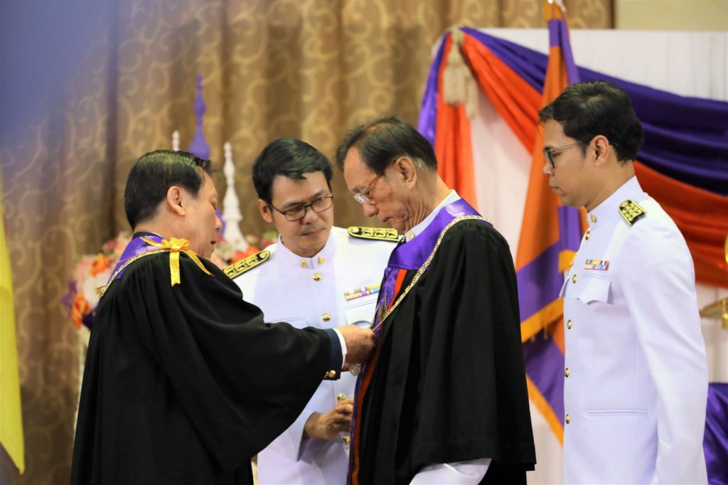 พิธีรับสนองพระบรมราชโองการโปรดเกล้าฯ แต่งตั้งศ.ดร.สมบัติ ธำรงธัญวงศ์