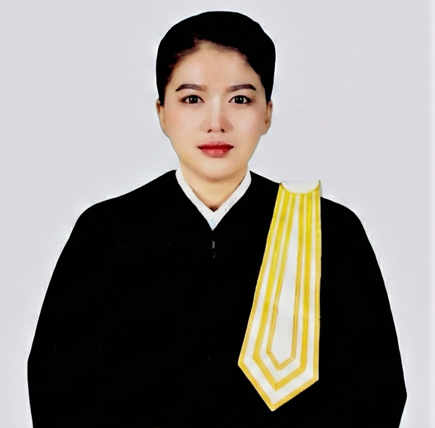 Miss Chanjira Sueraraksa